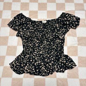 Women’s Ruffle Crop Top